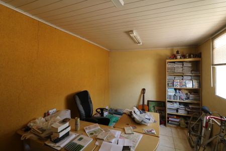 Casa à venda com 341m², 3 quartos e 2 vagasEscritório 2