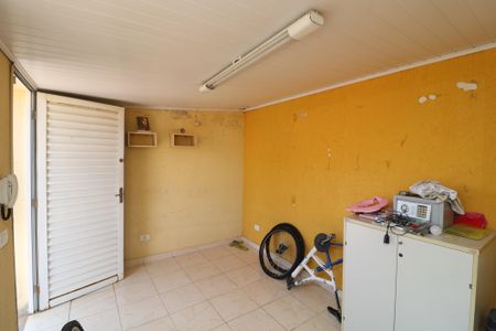 Casa à venda com 341m², 3 quartos e 2 vagasEscritório