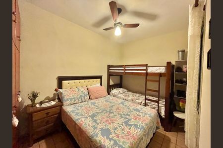 Casa à venda com 100m², 3 quartos e 1 vaga Casa à venda com 100m², 3 quartos e 1 vagaQuarto 1