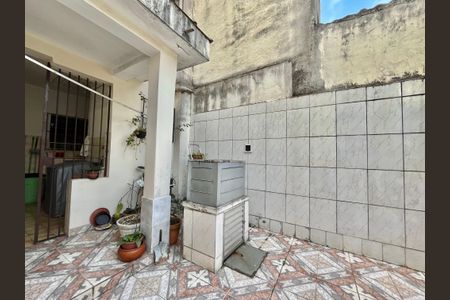 Casa à venda com 100m², 3 quartos e 1 vaga Casa à venda com 100m², 3 quartos e 1 vagaQuintal