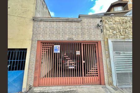 Casa à venda com 100m², 3 quartos e 1 vaga Casa à venda com 100m², 3 quartos e 1 vagaFachada