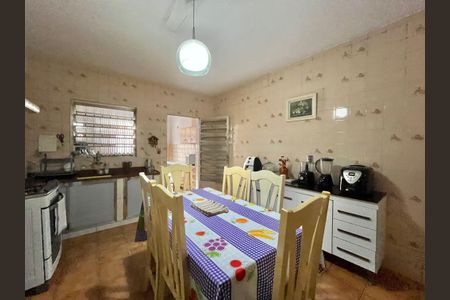 Casa à venda com 100m², 3 quartos e 1 vaga Casa à venda com 100m², 3 quartos e 1 vagaCozinha