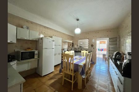 Casa à venda com 100m², 3 quartos e 1 vaga Casa à venda com 100m², 3 quartos e 1 vagaCozinha