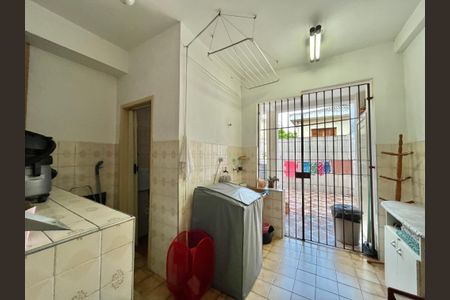 Casa à venda com 100m², 3 quartos e 1 vaga Casa à venda com 100m², 3 quartos e 1 vagaÁrea de Serviço