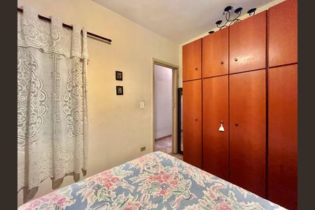 Casa à venda com 100m², 3 quartos e 1 vaga Casa à venda com 100m², 3 quartos e 1 vagaQuarto 1