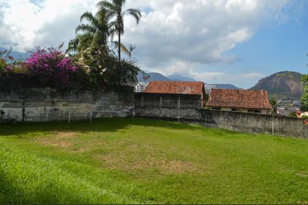 Apartamento para alugar com 45m², 2 quartos e 1 vagaÁrea comum - Campo de Futebol