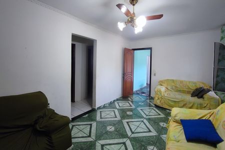 Casa à venda com 144m², 3 quartos e 3 vagas Casa à venda com 144m², 3 quartos e 3 vagasSala