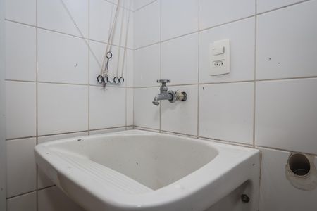 Casa de condomínio à venda com 350m², 3 quartos e 3 vagasLavanderia