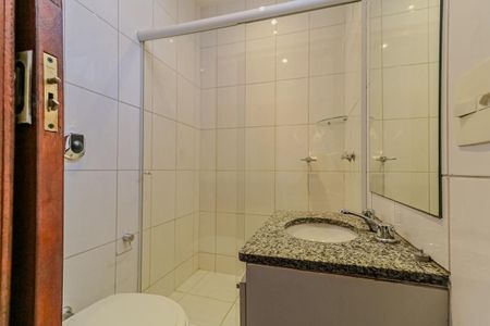 Casa à venda com 160m², 3 quartos e 1 vagaBanheiro da Suíte 2