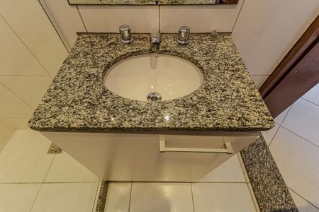 Casa à venda com 160m², 3 quartos e 1 vagaBanheiro da Suíte 2