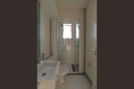 Apartamento à venda com 234m², 3 quartos e 4 vagasBanheiro da Suíte 1