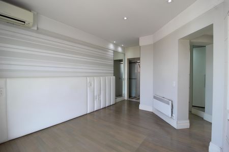 Apartamento à venda com 234m², 3 quartos e 4 vagasQuarto 2 - Suíte