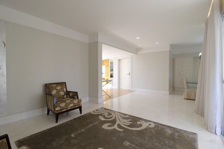 Apartamento à venda com 234m², 3 quartos e 4 vagasSala