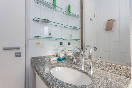 Apartamento à venda com 93m², 3 quartos e 2 vagasBanheiro 2