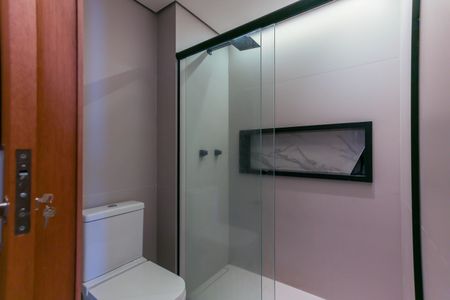 Banheiro de apartamento para alugar com 1 quarto, 37m² em Butantã, São Paulo