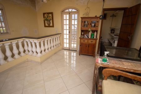 Casa de condomínio à venda com 240m², 3 quartos e 3 vagas Casa de condomínio à venda com 240m², 3 quartos e 3 vagasHall