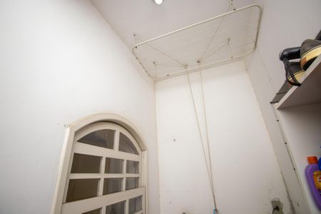 Casa de condomínio à venda com 240m², 3 quartos e 3 vagas Casa de condomínio à venda com 240m², 3 quartos e 3 vagasÁrea de Serviço