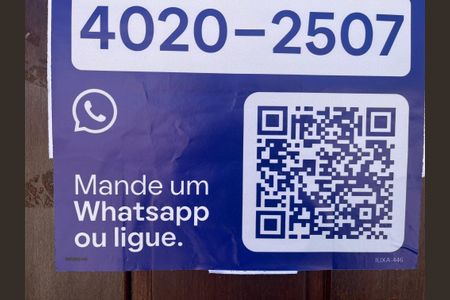 Casa de condomínio à venda com 240m², 3 quartos e 3 vagas Casa de condomínio à venda com 240m², 3 quartos e 3 vagasPlaquinha