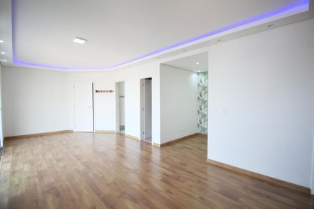 Apartamento para alugar com 86m², 2 quartos e 2 vagasSala
