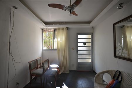 Apartamento para alugar com 40m², 2 quartos e 1 vagaSala