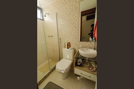 Apartamento à venda com 322m², 4 quartos e 2 vagasBanheiro de Serviço