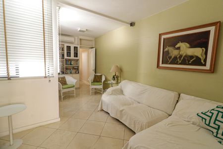 Apartamento à venda com 322m², 4 quartos e 2 vagasQuarto 1