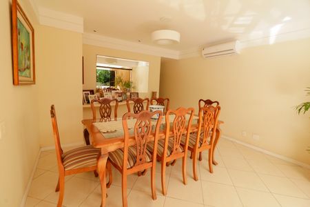 Apartamento à venda com 322m², 4 quartos e 2 vagasSala