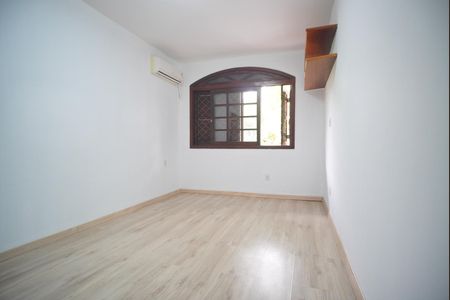 Casa à venda com 398m², 4 quartos e 6 vagasQuarto 2