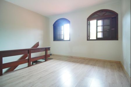 Casa à venda com 398m², 4 quartos e 6 vagasSala 4