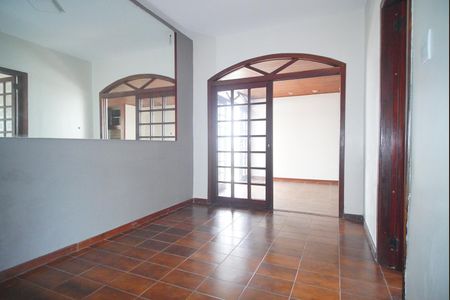 Casa à venda com 398m², 4 quartos e 6 vagasSala 3