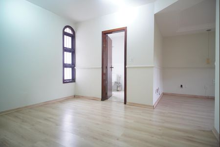 Casa à venda com 398m², 4 quartos e 6 vagas Suíte