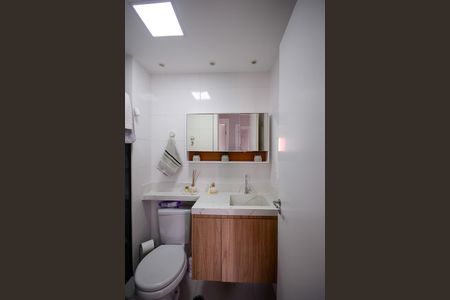 Apartamento para alugar com 38m², 2 quartos e sem vaga Apartamento para alugar com 38m², 2 quartos e sem vagaBanheiro
