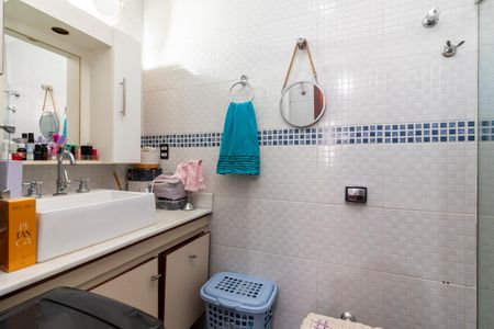 Apartamento à venda com 106m², 3 quartos e 1 vagaBanheiro da Suíte