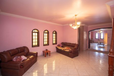 Casa para alugar com 510m², 5 quartos e 6 vagasSala