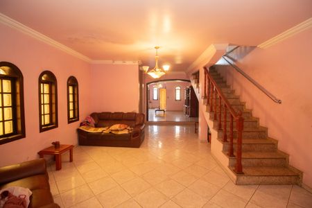 Casa para alugar com 510m², 5 quartos e 6 vagasSala