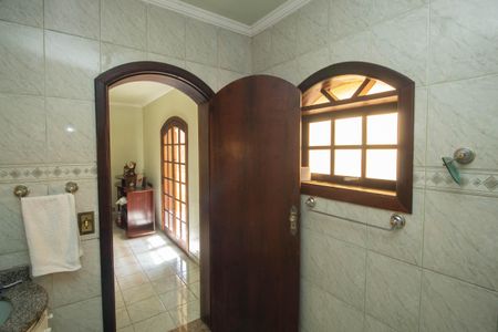 Casa para alugar com 510m², 5 quartos e 6 vagasBanheiro da Suíte 2