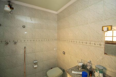 Casa para alugar com 510m², 5 quartos e 6 vagasBanheiro da Suíte 2