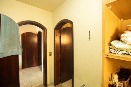 Casa para alugar com 510m², 5 quartos e 6 vagasCloset da suíte 1