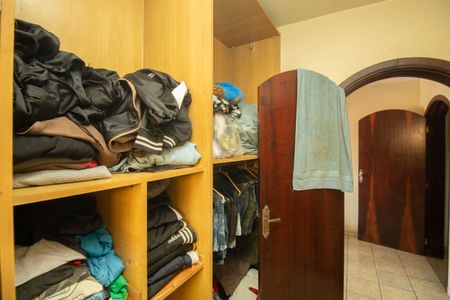 Casa para alugar com 510m², 5 quartos e 6 vagasCloset da suíte 1