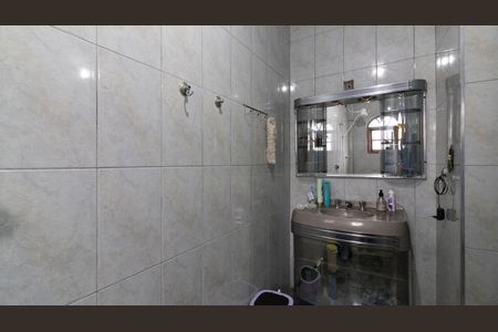 Casa à venda com 227m², 3 quartos e 2 vagasBanheiro da Suíte