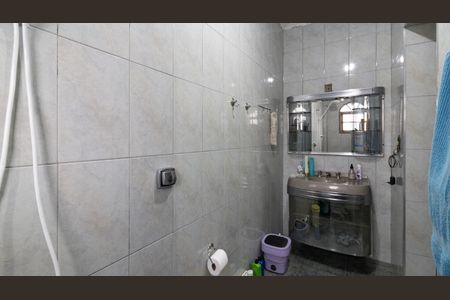 Casa à venda com 227m², 3 quartos e 2 vagasBanheiro da Suíte