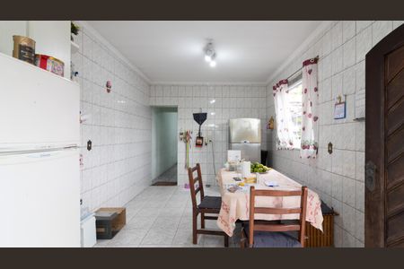 Casa à venda com 227m², 3 quartos e 2 vagasCozinha