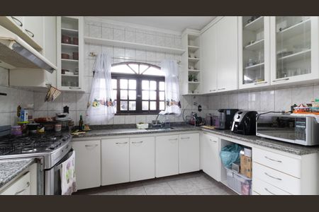 Casa à venda com 227m², 3 quartos e 2 vagasCozinha