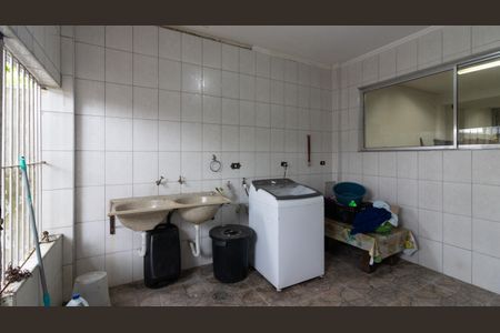 Casa à venda com 227m², 3 quartos e 2 vagasÁrea de Serviço