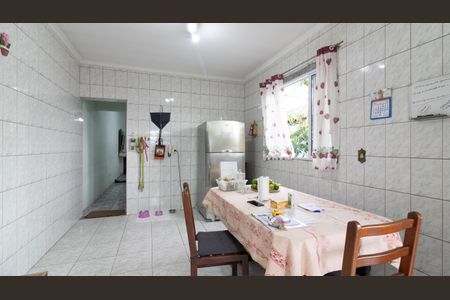 Casa à venda com 227m², 3 quartos e 2 vagasCozinha