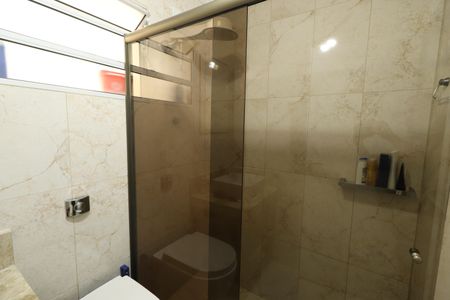 Casa à venda com 235m², 3 quartos e 2 vagasBanheiro 2