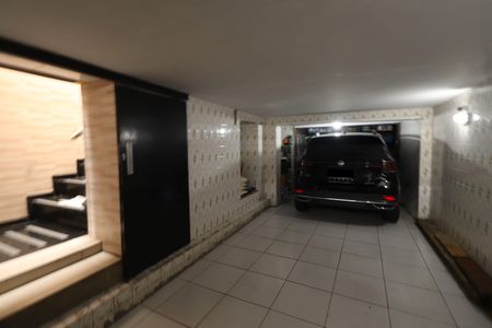 Casa à venda com 235m², 3 quartos e 2 vagasGaragem