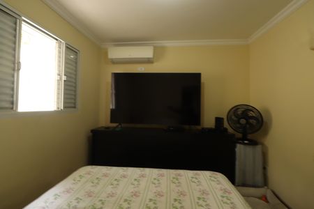 Casa à venda com 235m², 3 quartos e 2 vagasQuarto 2