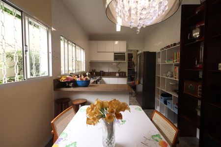 Casa à venda com 235m², 3 quartos e 2 vagasSala de Jantar