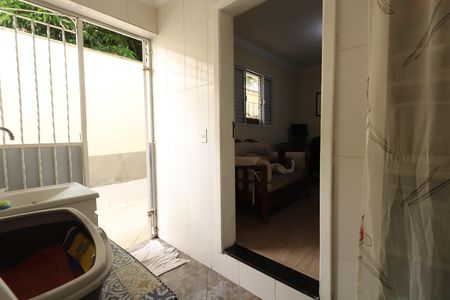 Casa à venda com 235m², 3 quartos e 2 vagasÁrea de Serviço